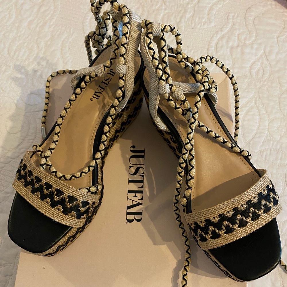 Brand New never worn Just Fab Espadrilles